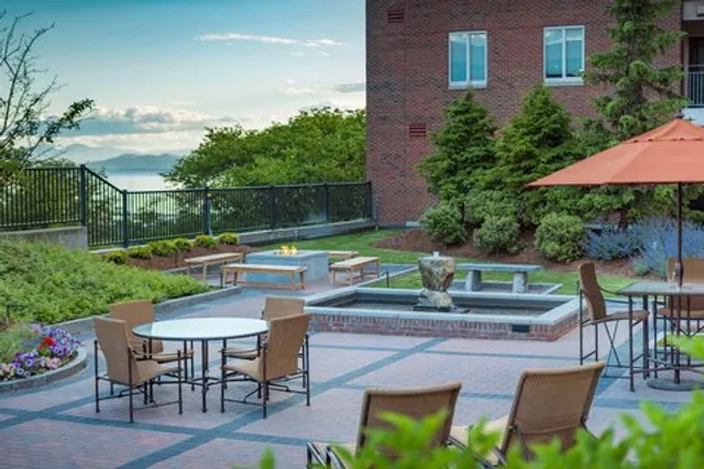 Courtyard by Marriott Burlington Harbor