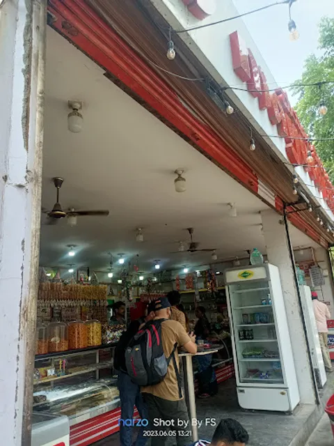 Mayura Bakery and Sweets