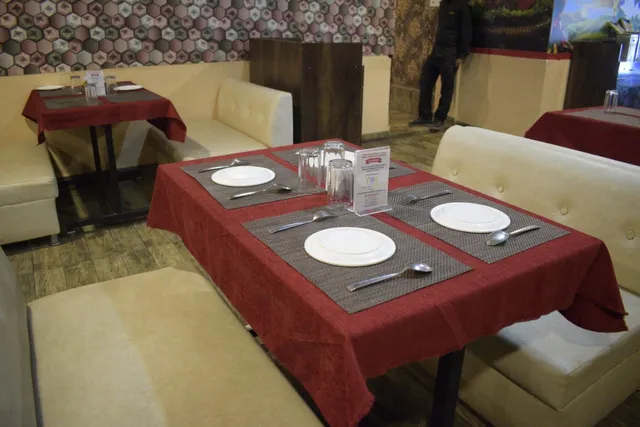 Srushti Family Restaurant