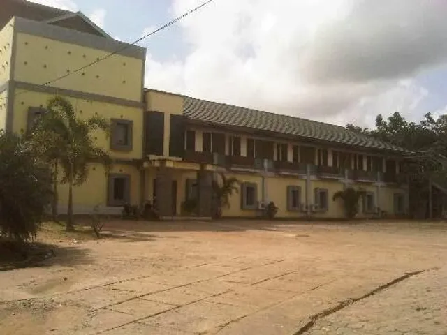 Hotel Satui Adygraha