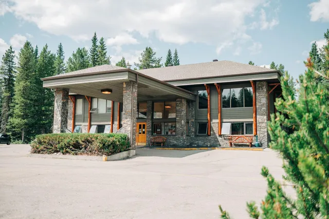 Mountaineer Lodge