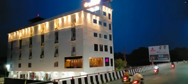 Hotel Varuna Grand