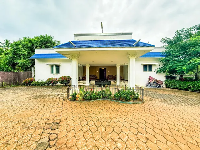 The Vintage House ECR