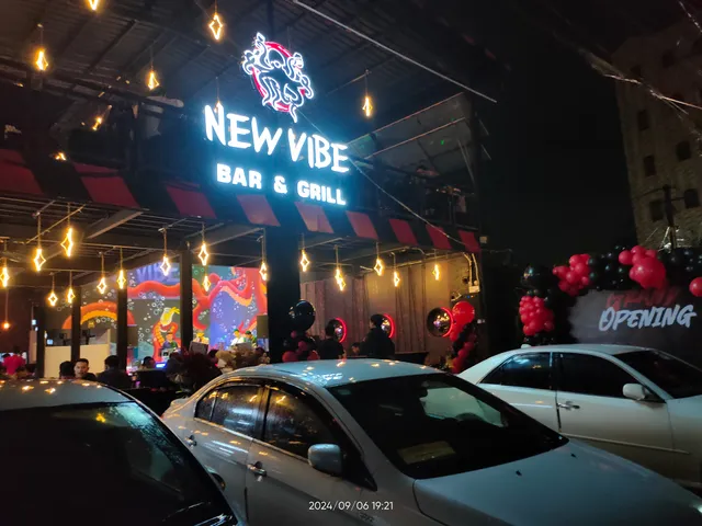 New Vibe Bar & Grill