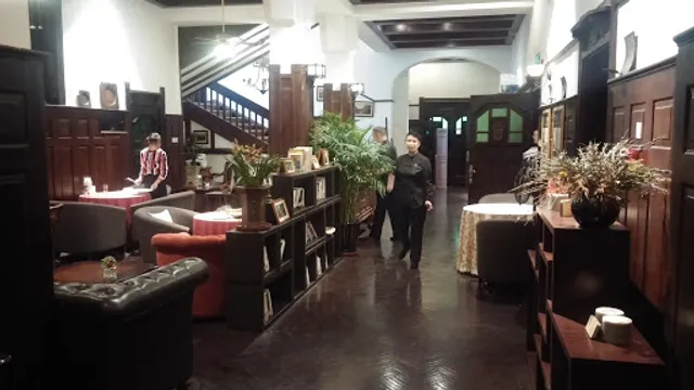 Qingdao Zhongshan Road Yihao International Food