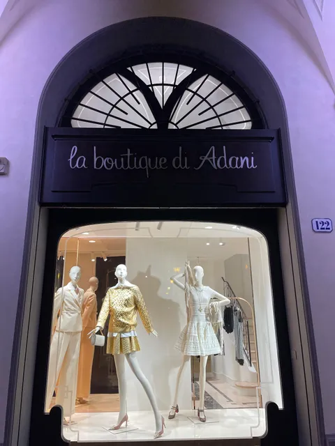 La Boutique Di Adani