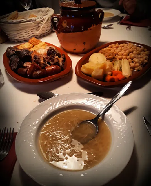 Angeles De S. Rafael, Segovia, restautante Lali