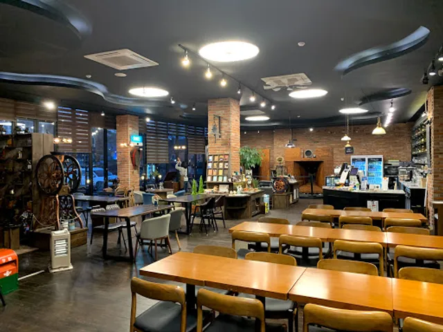 Rhapsody in Blue Cafe