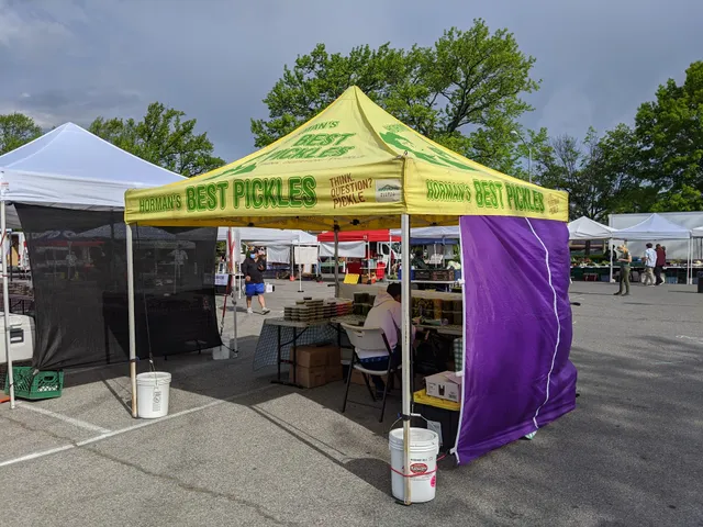 Down to Earth Cunningham Park Farmers Market