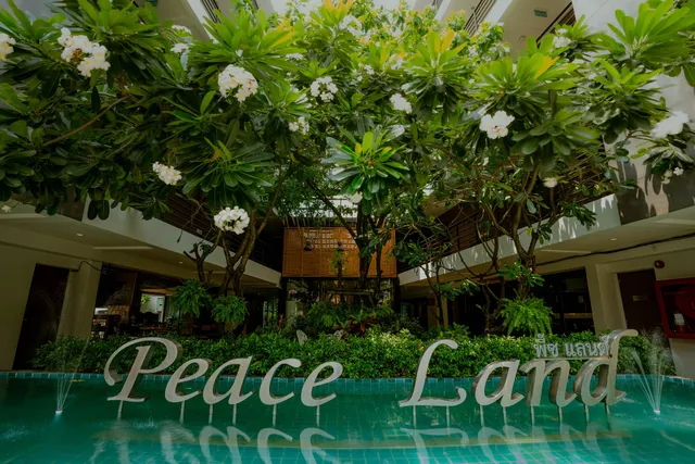 Peace Land Khaosan
