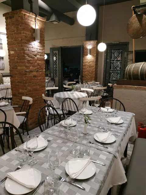 Valia Calda Taverna Restaurant