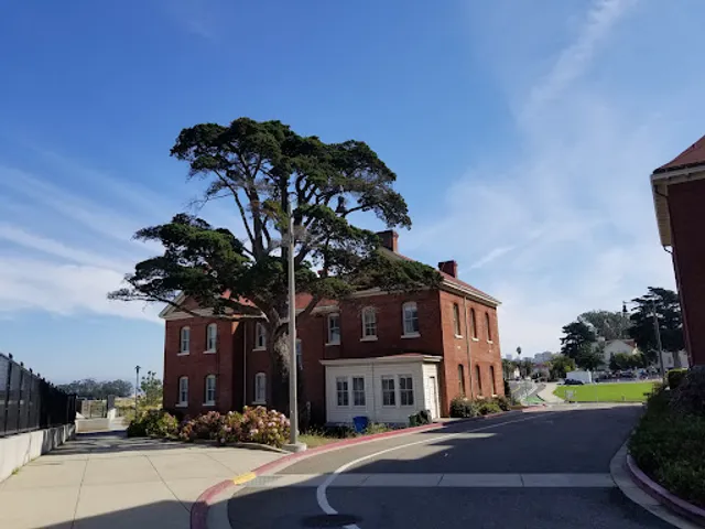 Presidio Promenade Trail