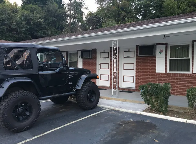 Acorn Motel - Building 2