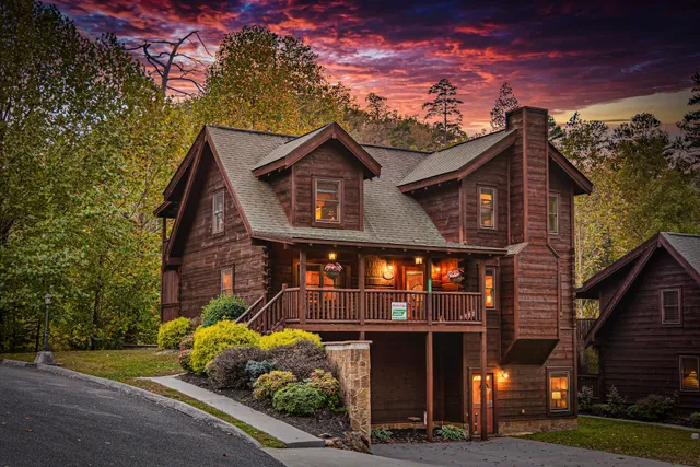 River Edge | 6 Bedroom Family Vacation Cabin