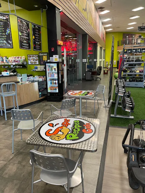 Super Recipes Cafe inside LA Fitness at Waterford Lakes (Open to Public)