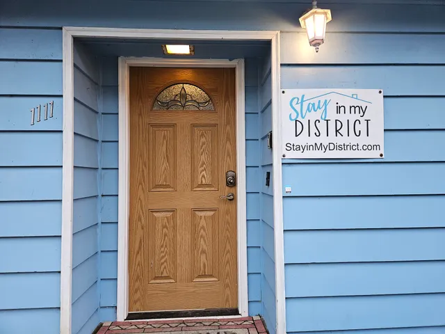 Garibaldi Bayfront Vacation