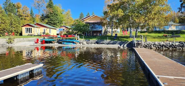 Auberge et Chalets sur le Lac