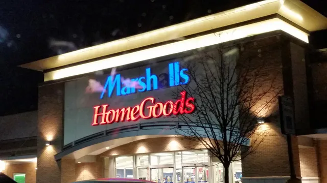 Marshalls & HomeGoods