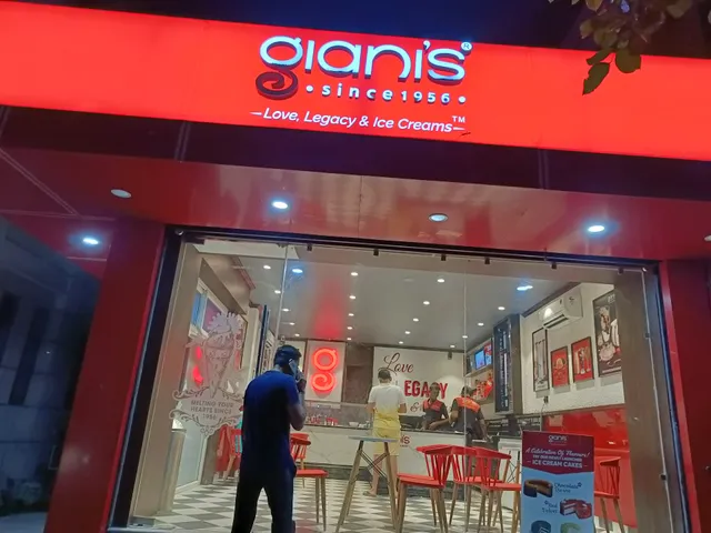 Giani's Ice Cream