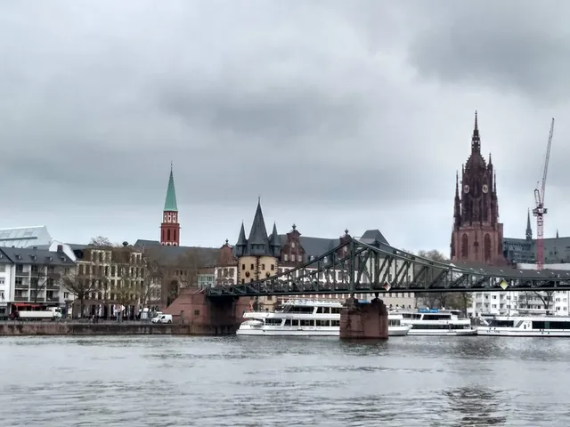 Hotel Mondial Comfort - Frankfurt City Centre