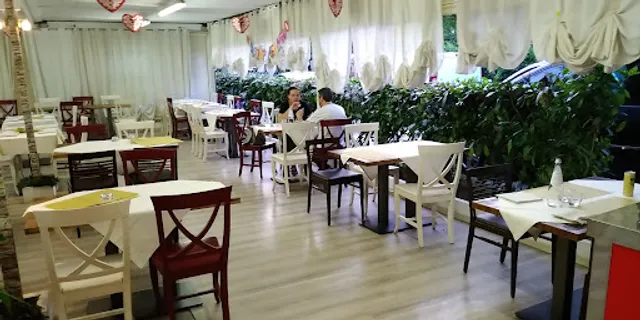 Pizzeria Santa Lucia - Spaghetti House