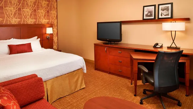 Courtyard by Marriott Toledo Airport Holland