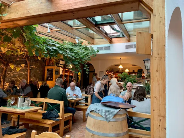 Weinbau und Buschenschankbetrieb Schmuckenschlager