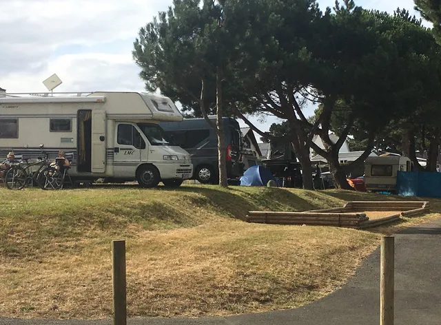 Camping Municipal des Fauvettes
