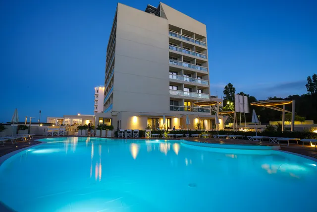 Nautilus Family Hotel