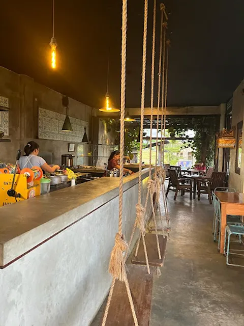 Warung Men Putu Legog