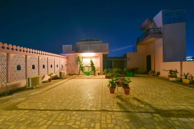 Hotel Jaisingh Palace