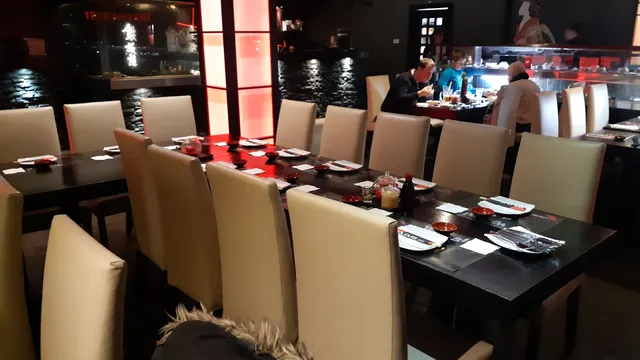 Wasabi Running Sushi & Wok Restaurant