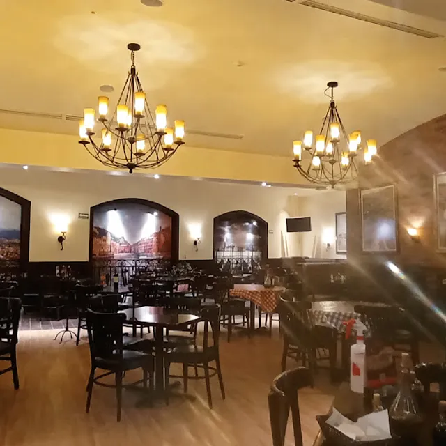 Italianni's Antea Querétaro