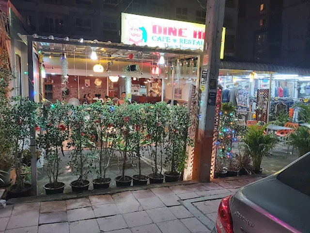 Dine Hill ( Thai, Chinese & European Cuisine)