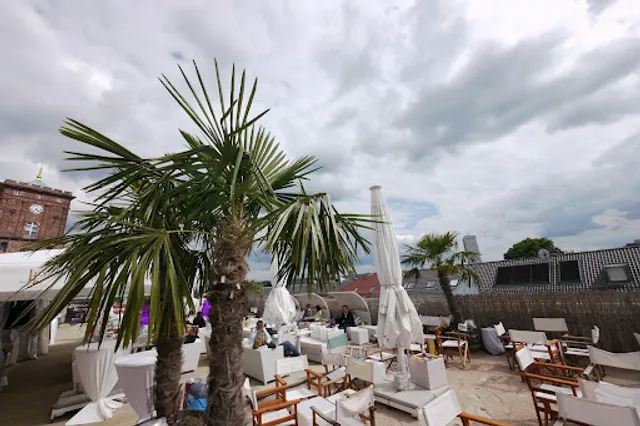 P10 CITYBEACH - Parkdeckzehn