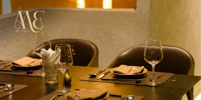 Yatts - Thai Dining Restaurant