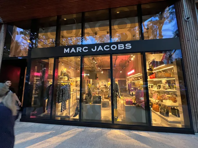 Marc Jacobs - Miami Design District