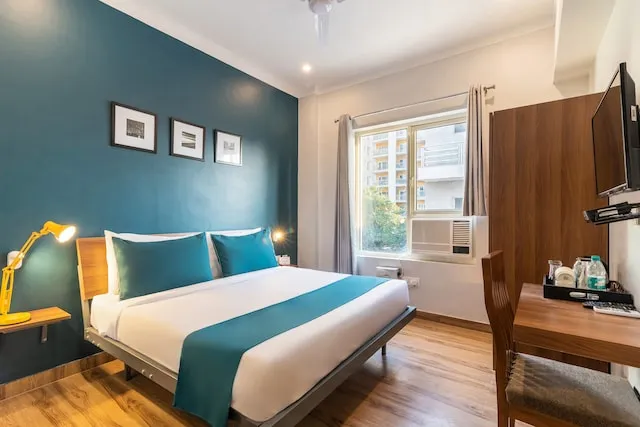 OYO SilverKey Nehru Ground Faridabad