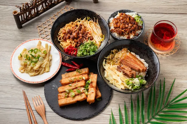 酷克伊早午餐 中西式 魯肉飯 控肉飯 香辣麵 吐司漢堡 飯糰 刈包