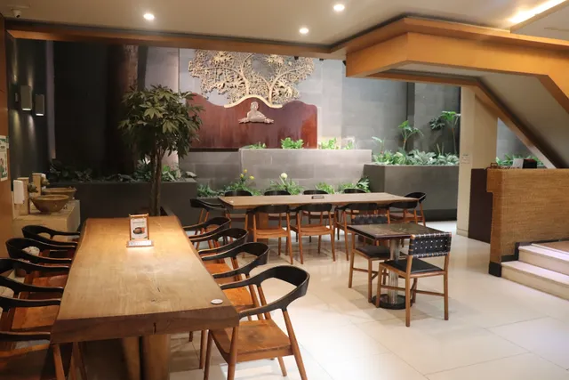 Madame Sari Restaurant