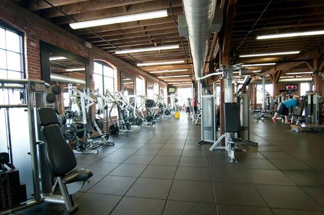 Onelife Fitness - Norfolk Gym