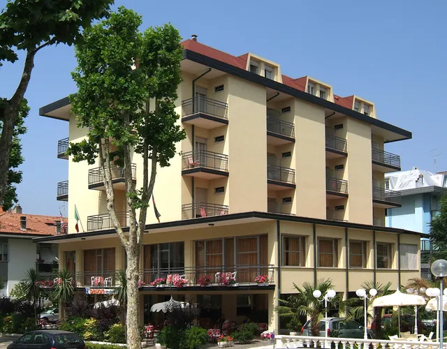 HOTEL DEVON CESENATICO B&B