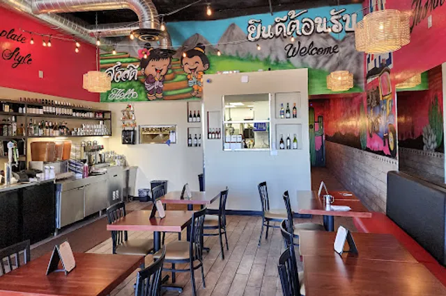 Tuk Tuk Thai Ventana Restaurant