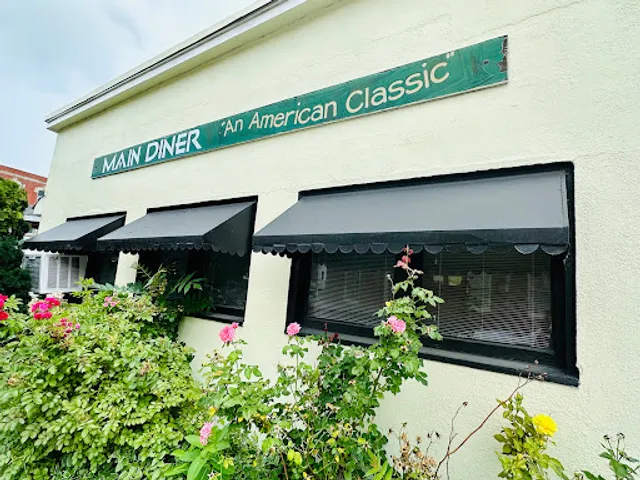 Westfield Main Street Diner