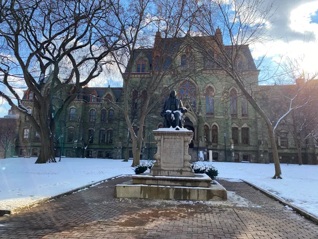 Benjamin Franklin Statue