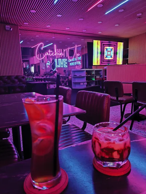 Catchin 'Up Pub - San Antonio Place