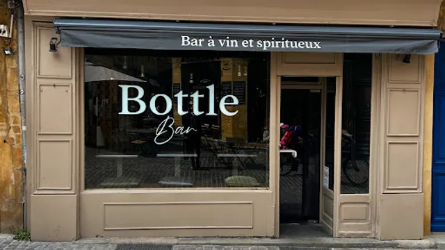 Bar à Vin et Cocktail - Bottle Bar