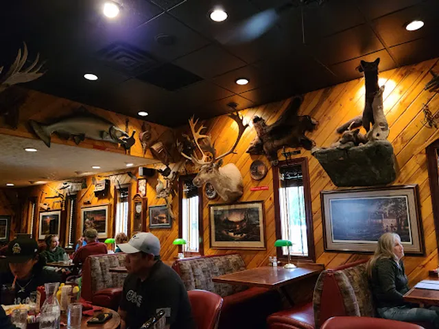 Louie's Steak & Seafood