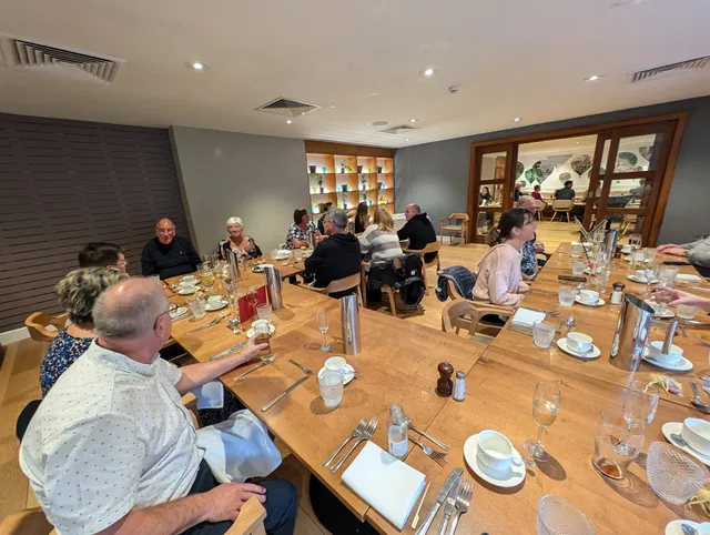 Aztec Hotel Restaurant & Bar