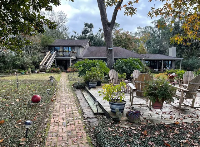 Bay Breeze Guest House